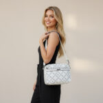 Torebka damska listonoszka crossbody biała – na ramię, miejska — 4